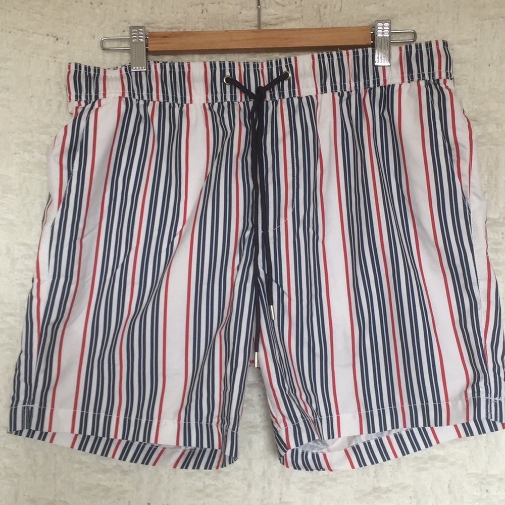 NWOT Troops of Tomorrow men’s Swim Shorts size M - Picture 1 of 4